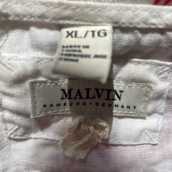 Ladies white cotton blouse - Picture 3 of 3